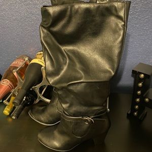 🎀Faux Leather Slouchy Boots 🎀